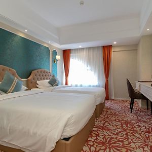 Yue Superior Twin Bed Room